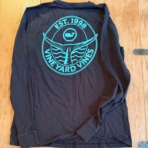 Vineyard Vines Long Sleeve Pocket Tee – Small